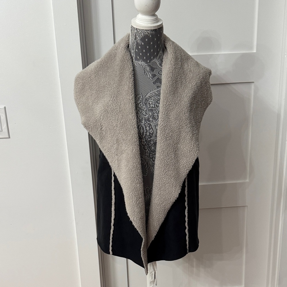 Susina Black and Cream Teddy Jacket
